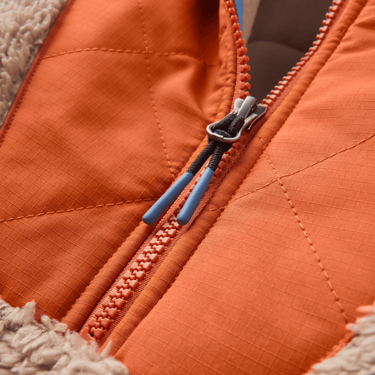 Passenger Women's Beaumont Sherpa Hooded Fleece Simply Taupe / X-Small-Simply Taupe / Small-Simply Taupe / Medium-Simply Taupe / Large-Simply Taupe / X-Large #- 53 Degrees North 