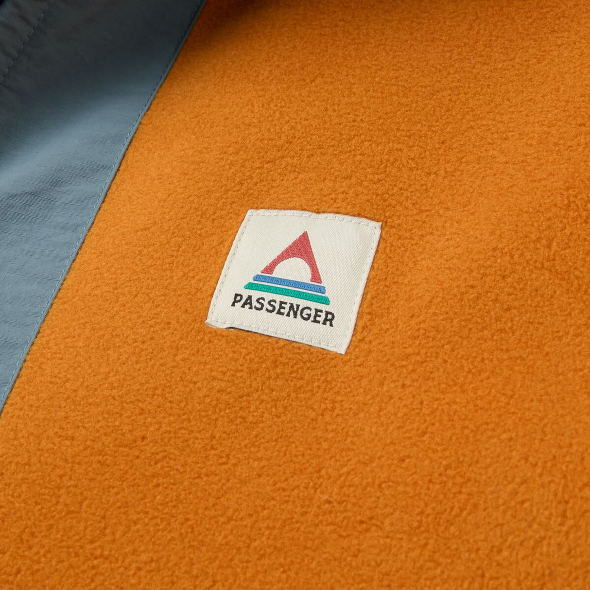 Passenger Men's Woodland 2.0 Hooded Half Zip Recycled Polar Fleece Retro Orange/Tidal Blue / Small-Retro Orange/Tidal Blue / Medium-Retro Orange/Tidal Blue / Large-Retro Orange/Tidal Blue / X-Large #- 53 Degrees North 