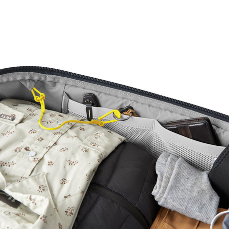 YETI Crossroads Duffel Bag 40L Red Bull Night Sky Navy - 53 Degrees North 