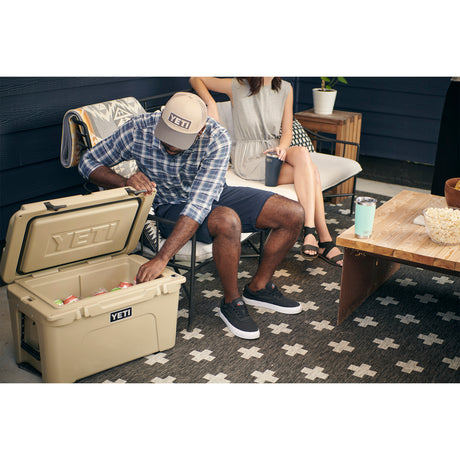 YETI Rambler 20 oz (591 ml) Tumbler Ridgeline-Venom-King Crab Orange-Black-Navy - 53 Degrees North 