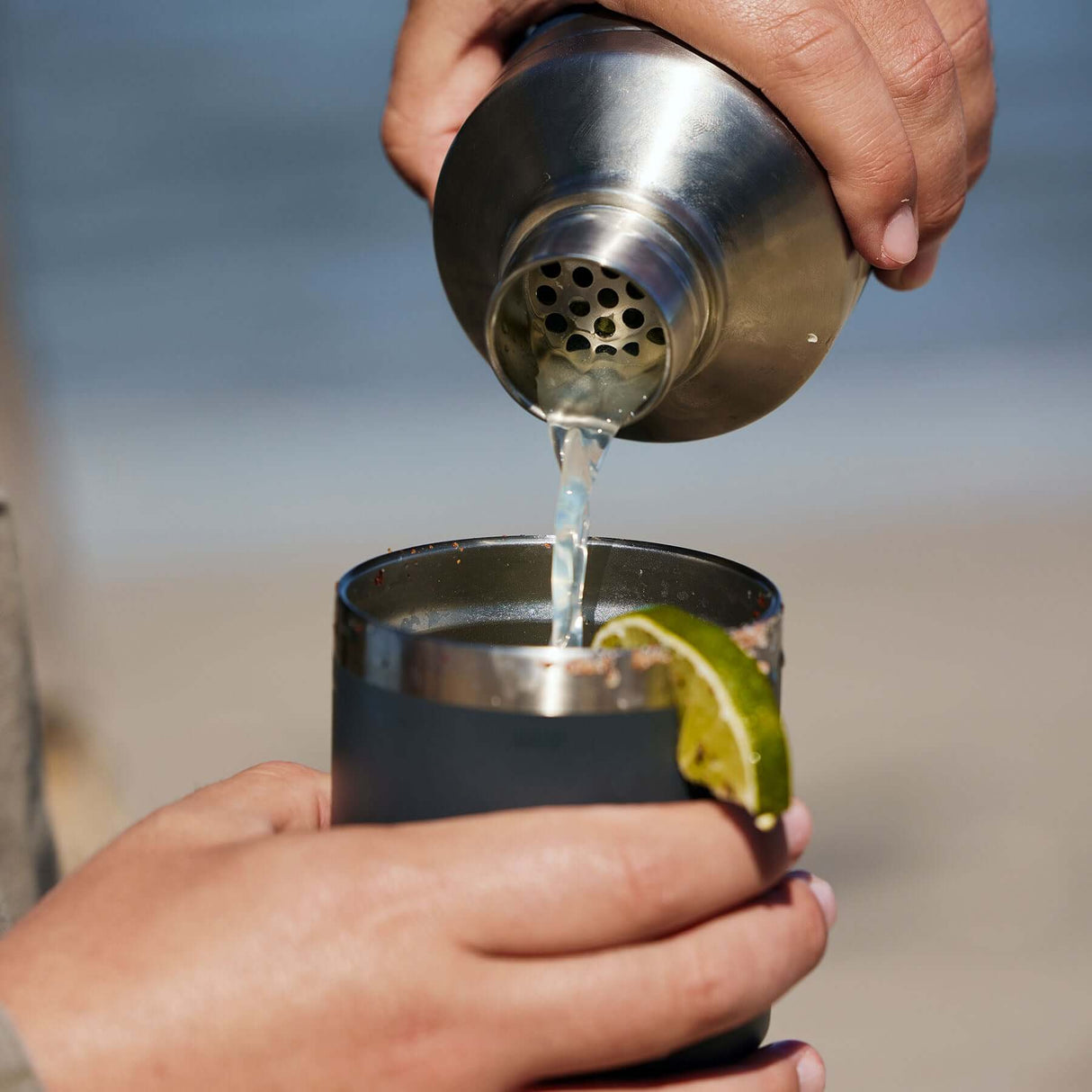 YETI Rambler 20oz (591 ml) Cocktail Shaker Navy-White-Tropical Pink - 53 Degrees North 