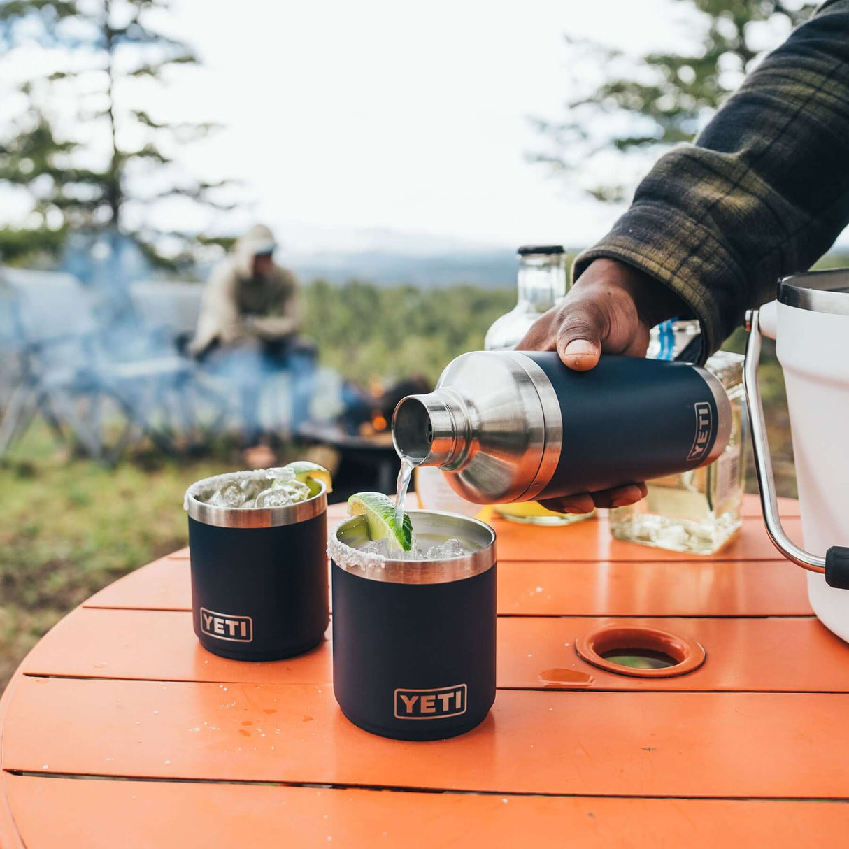 YETI Rambler 20oz (591 ml) Cocktail Shaker Navy-White-Tropical Pink - 53 Degrees North 