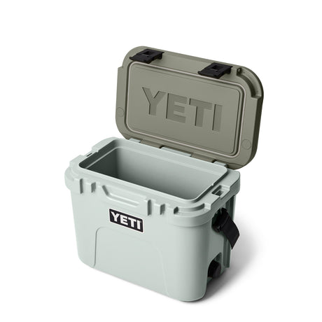 YETI Roadie 15 Hard Cooler Ridgeline-Navy-Rescue Red - 53 Degrees North 