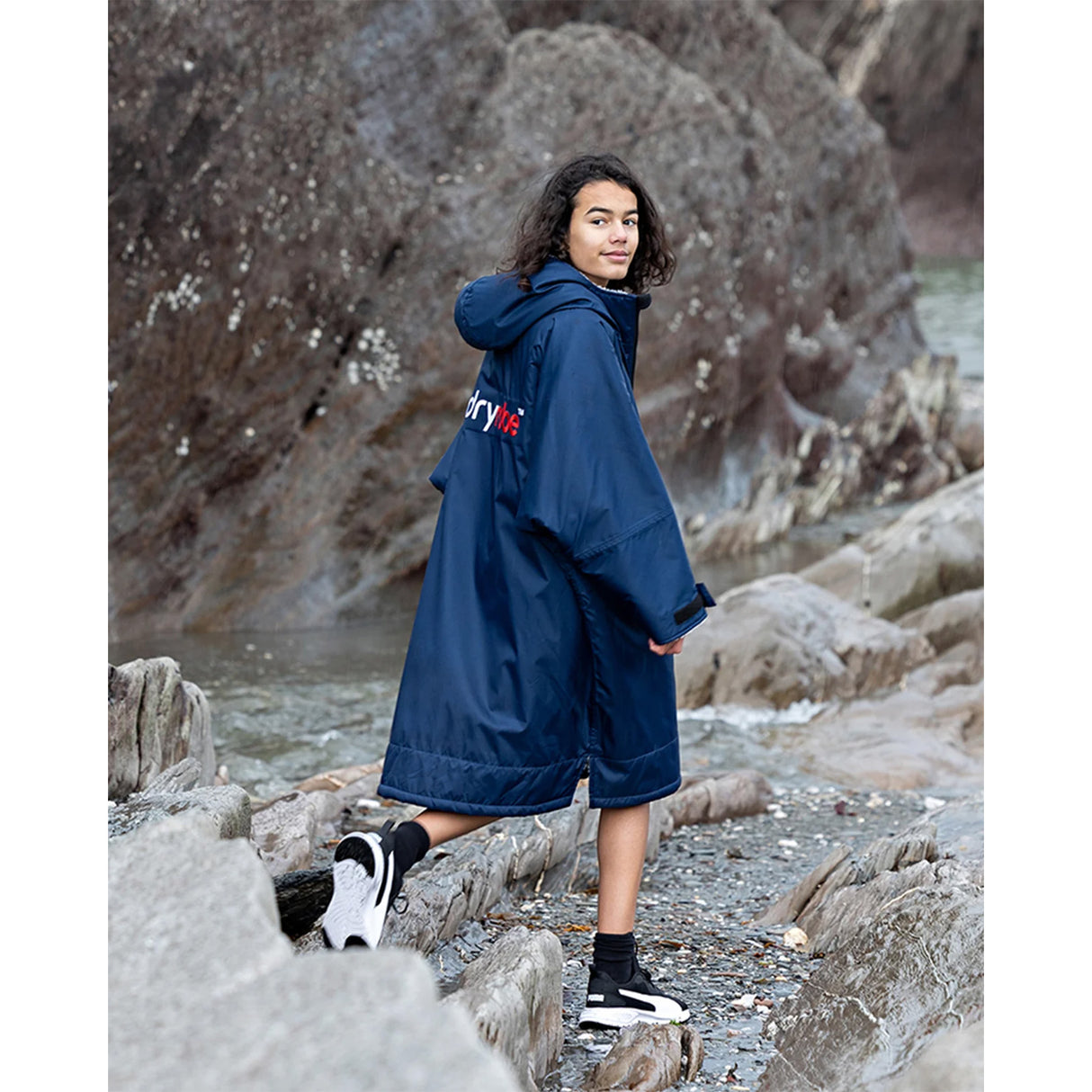 Dryrobe Kids' Advance Long Sleeve Changing Robe Navy/Grey / X-Small-Navy/Grey / Small-Black/Pink / Small #- 53 Degrees North 