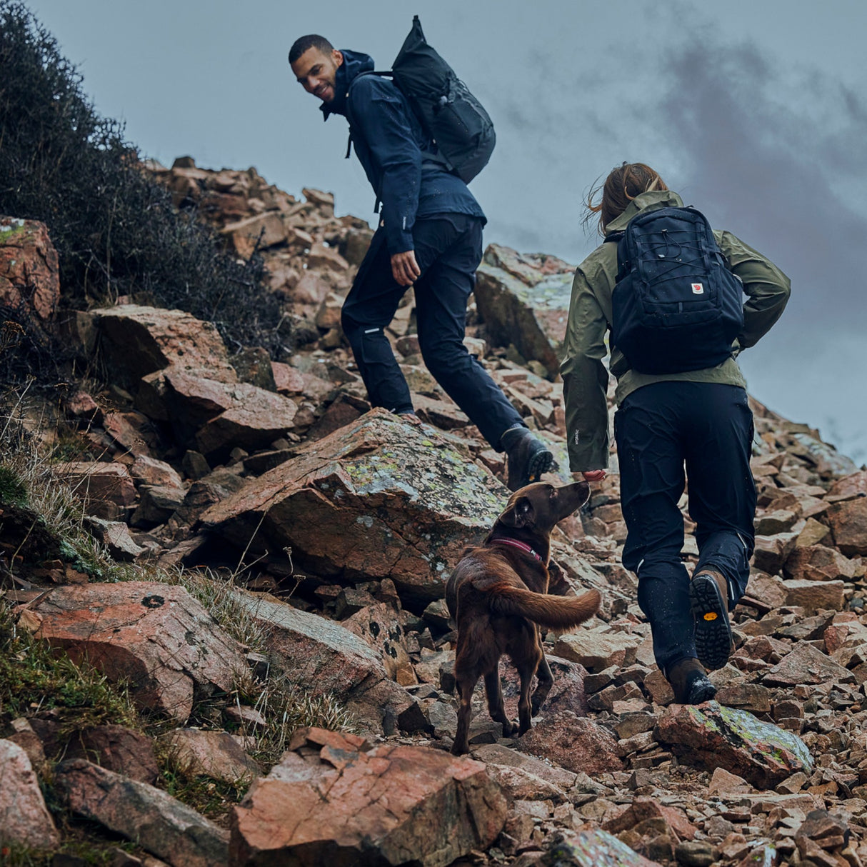 Fjällräven Men's HC Hydratic Trail Waterproof Jacket Dark Navy / Small-Dark Navy / Medium-Dark Navy / Large-Dark Navy / X-Large #- 53 Degrees North 