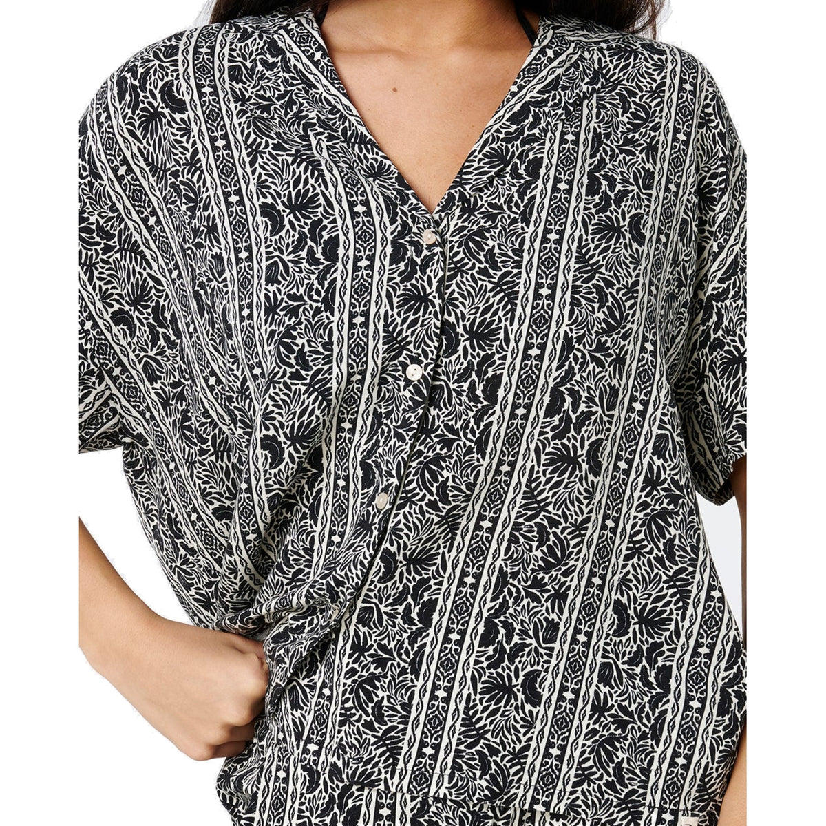 Rip Curl Women's Molokai Short Sleeve Shirt print detail - 53 Degrees North