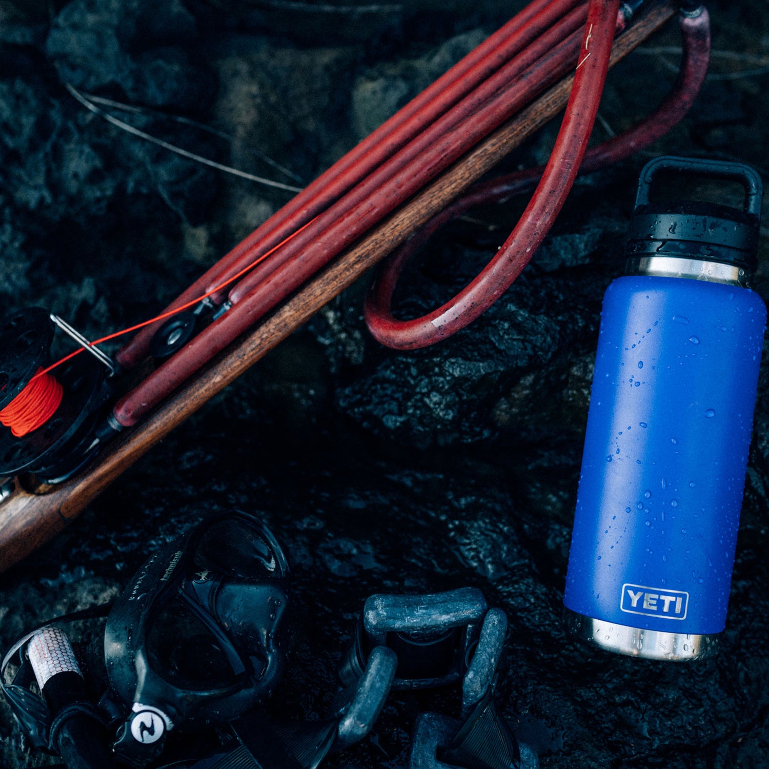 YETI Rambler 46 oz (1.4 L) Bottle with Chug Cap Black Forest Green-Tropical Pink-Rescue Red-Navy #- 53 Degrees North 