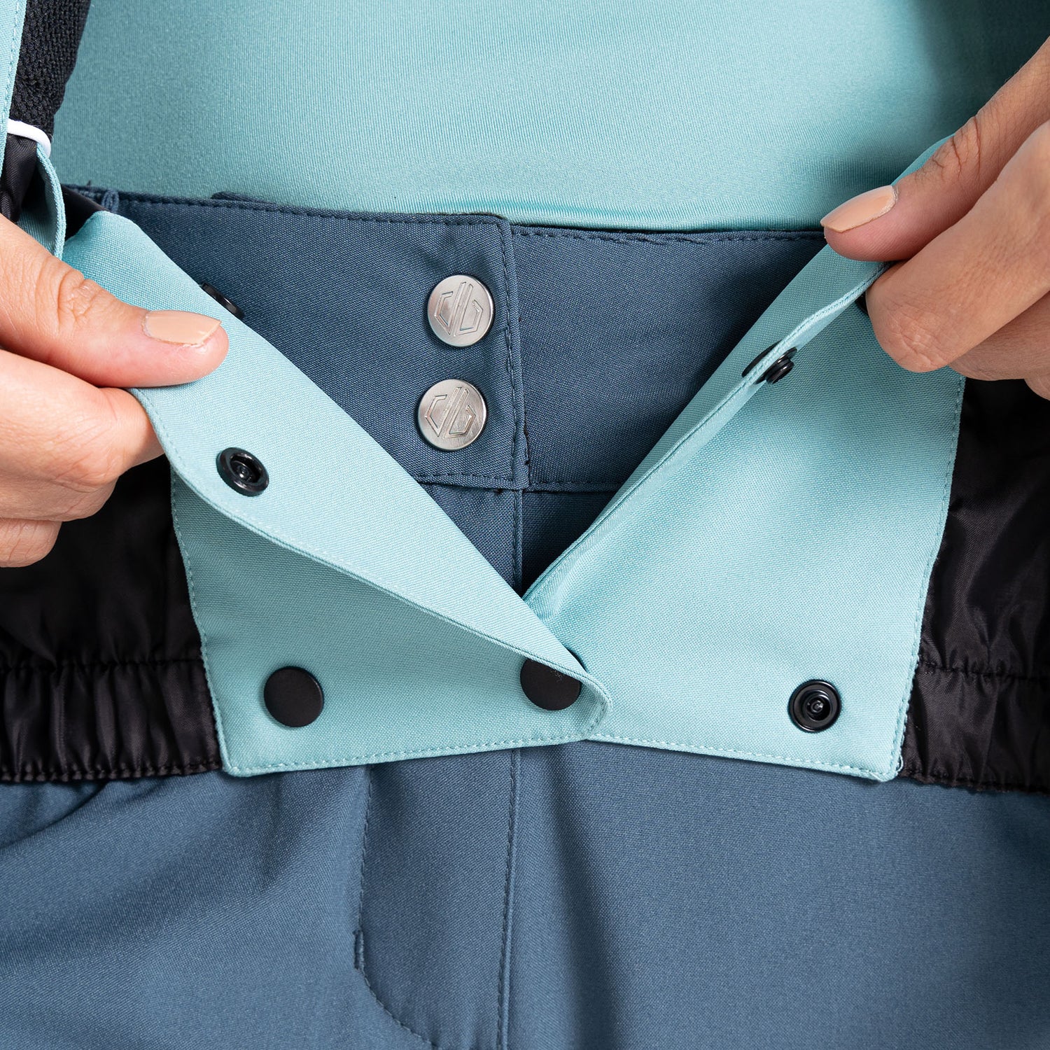 Dare 2b Women's Enliven Ski Jacket Canton Green/Orion Grey / 8-Canton Green/Orion Grey / 10-Canton Green/Orion Grey / 12-Canton Green/Orion Grey / 14-Canton Green/Orion Grey / 16 #- 53 Degrees North 