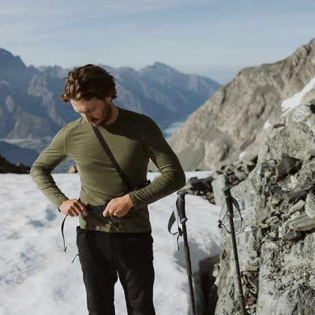 Icebreaker Men's Merino 260 Tech Long Sleeve Crewe Thermal Top Loden / Small-Loden / Medium-Loden / Large-Loden / X-Large-Loden / XX-Large - 53 Degrees North 