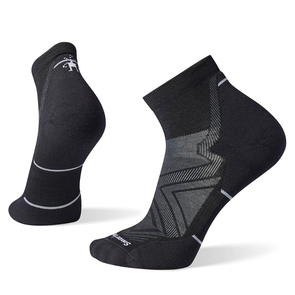Smartwool Men's Run Targeted Cushion Ankle Socks Deep Navy / Medium (UK 5-7.5)-Deep Navy / Large (UK 8-10.5)-Deep Navy / X-Large (UK 11-13.5)-Black / Large (UK 8-10.5)-Black / X-Large (UK 11-13.5) - 53 Degrees North 