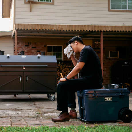 YETI Tundra Haul Wheeled Cool Box Big Wave-Navy - 53 Degrees North 