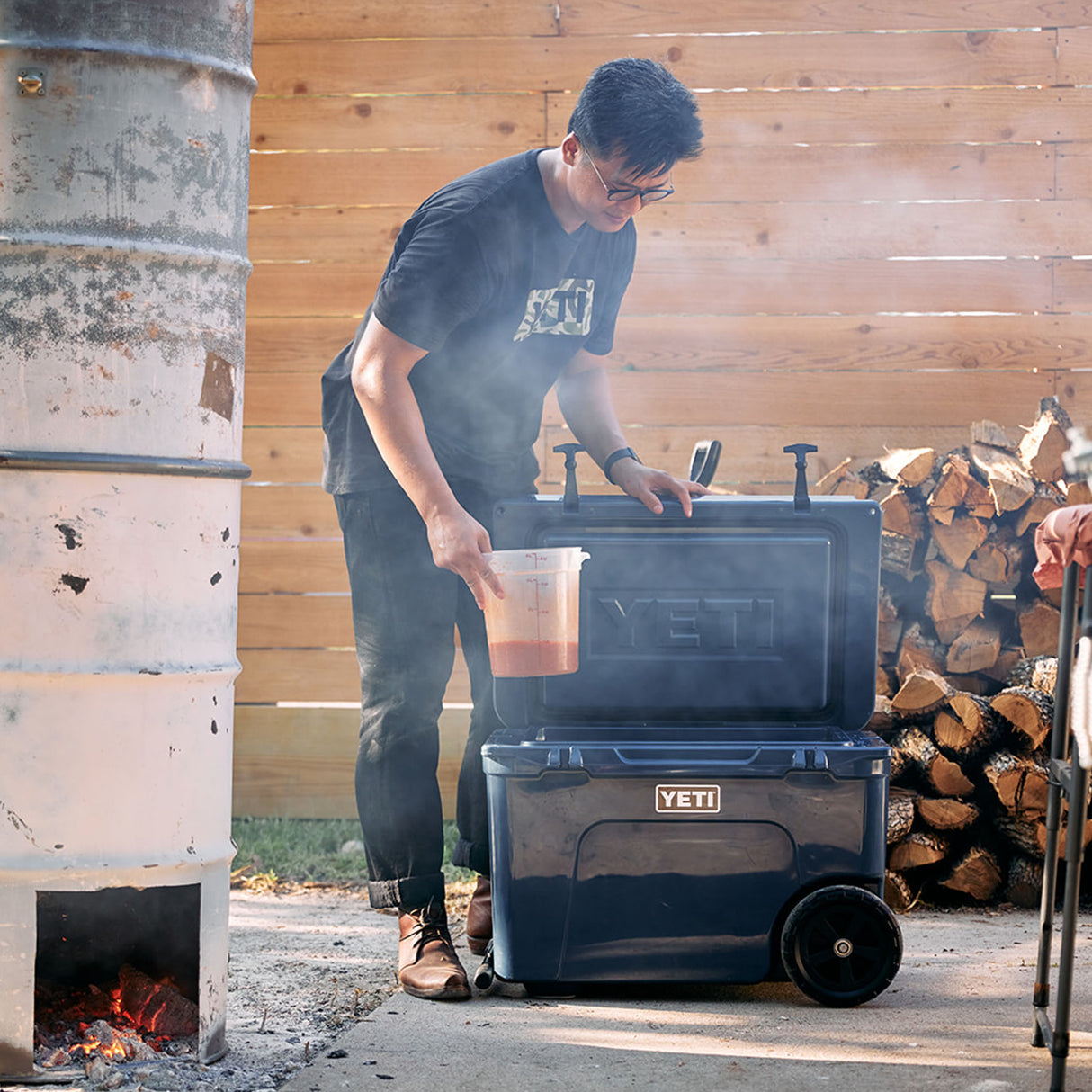 YETI Tundra Haul Wheeled Cool Box Big Wave-Navy - 53 Degrees North 