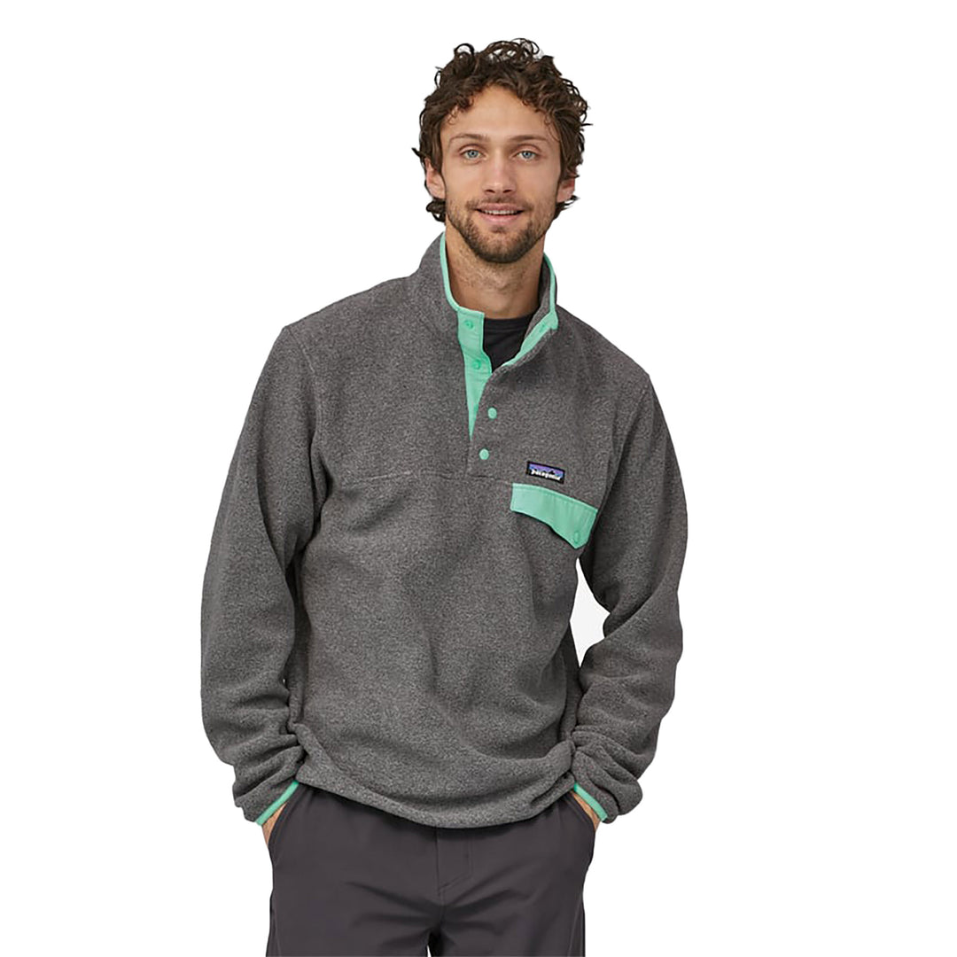 Patagonia Men's Lightweight Synch Snap-T Pullover #color_fitz-roy-patchwork-belay-blue